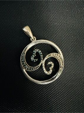 Open Hearts Wave Collection by Jane Seymour .925 silver pendant